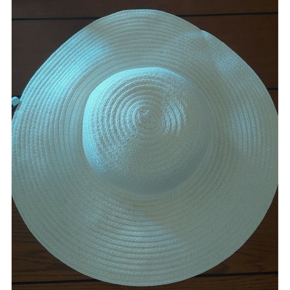 White Wide Brim Woven floppy sun hat NWT, Foldable, Packable, Pristine
